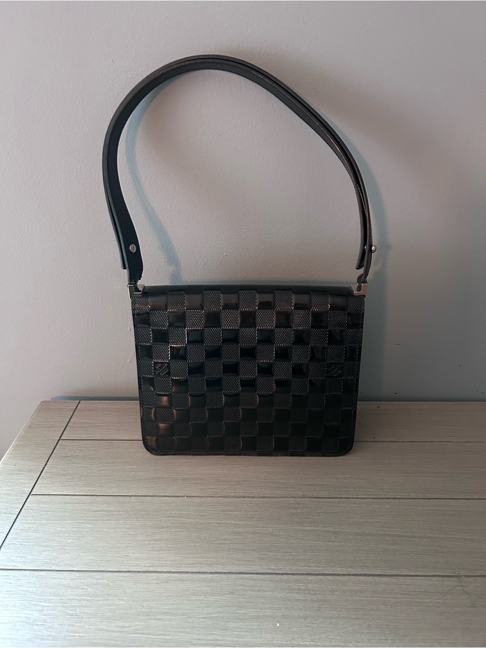 Authentic Louis Vuitton Black Damier Vernis Cabaret Club Shoulder Bag - Picture 2 of 15